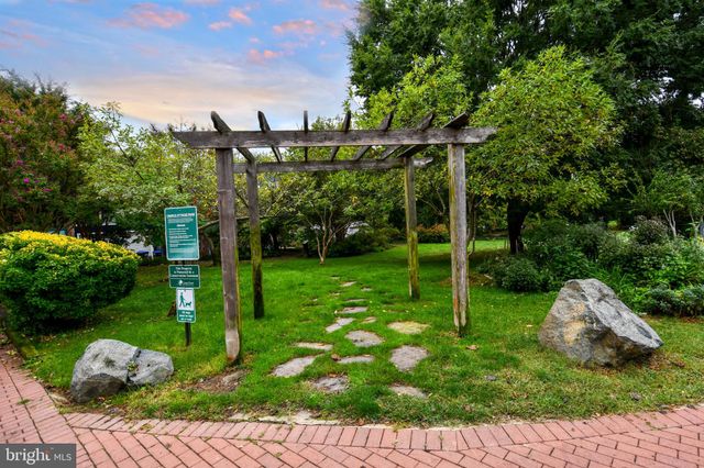 $990,000 | 1828 North Capitol Street Northwest, Washington, DC 20002