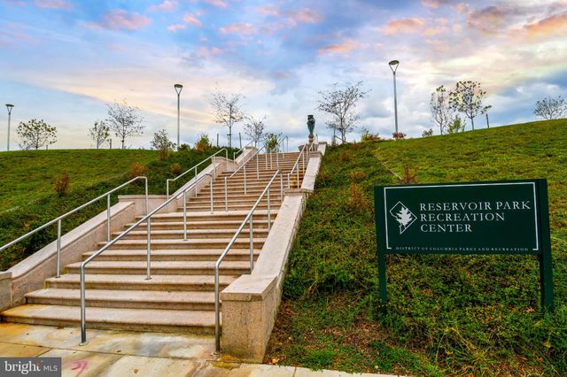 $990,000 | 1828 North Capitol Street Northwest, Washington, DC 20002