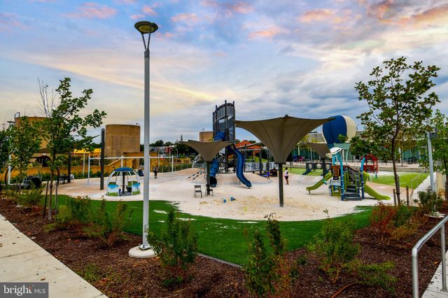 $990,000 | 1828 North Capitol Street Northwest, Washington, DC 20002