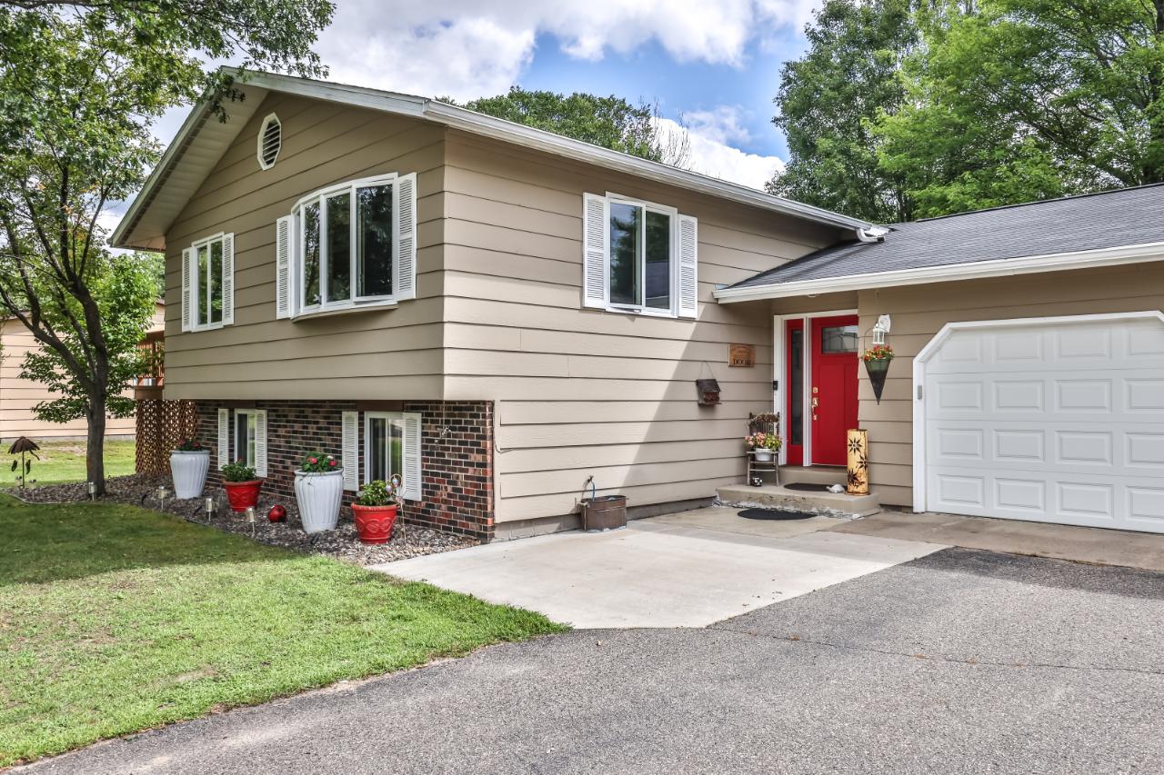 886 Woodland Drive Rhinelander, WI 54501 - Photo 3 of 40 Gallery Image 3