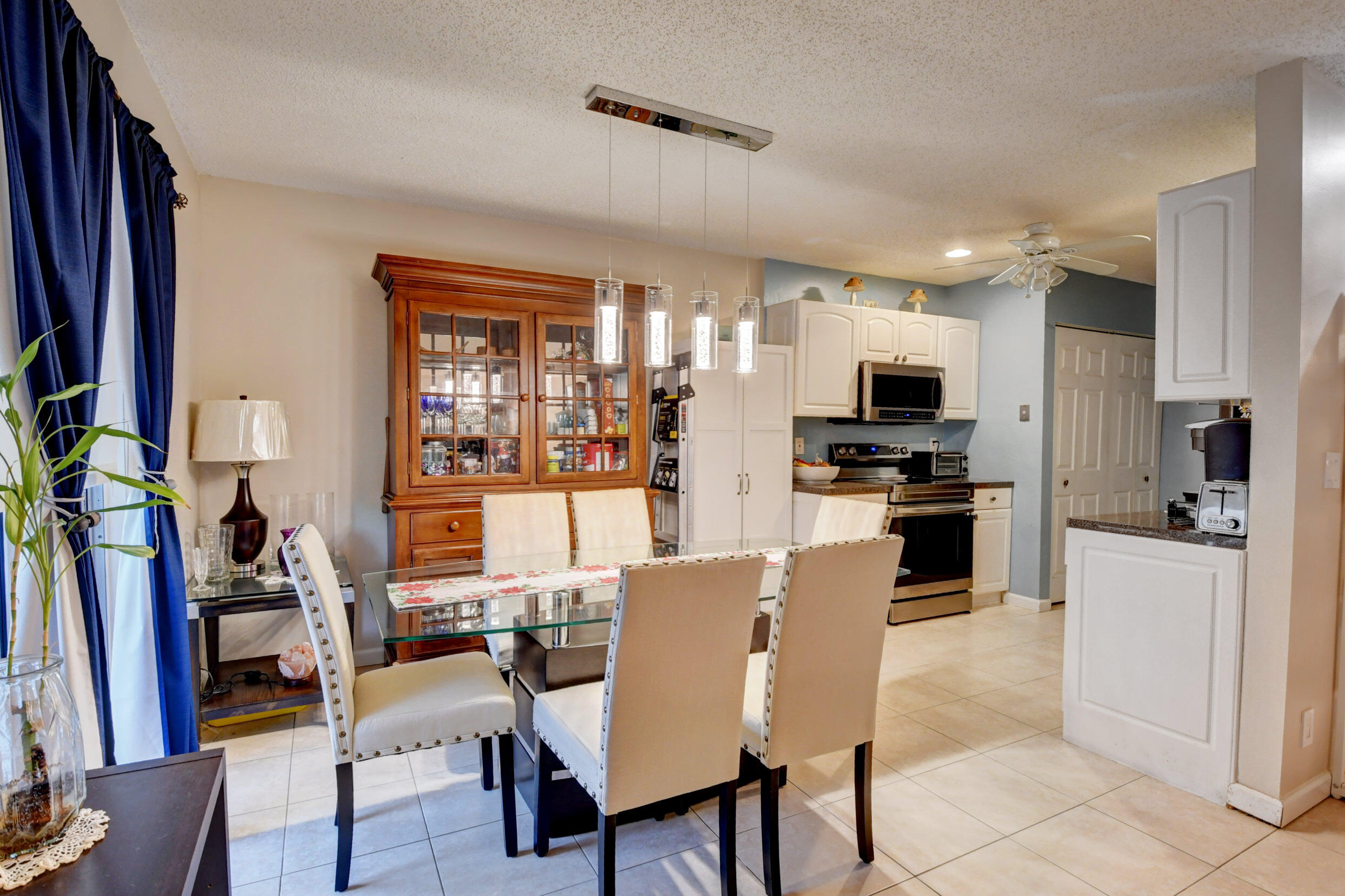 5741 Wanda Lane Delray Beach, FL 33484 - Photo 7 of 26 12_dsc_10001 (1083)_4)_5)_6)_7)
