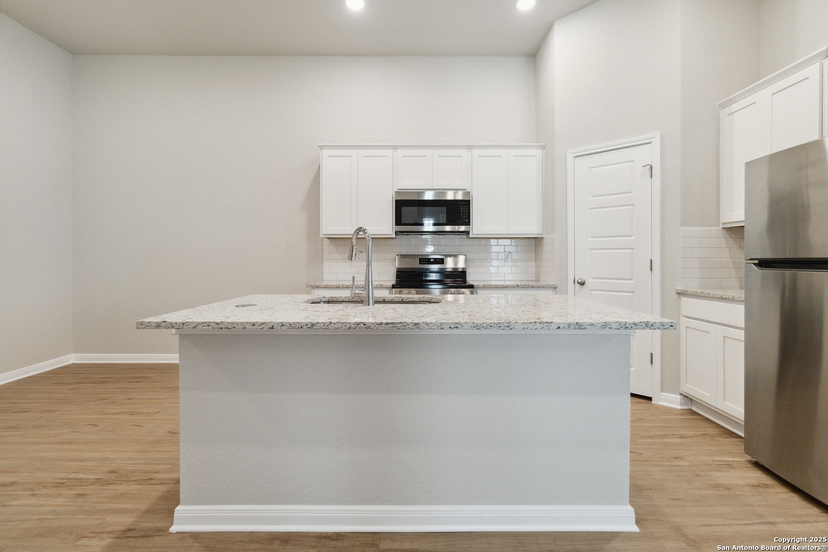 5411 Devils Gate Converse, TX 78109 - Photo 11 of 30