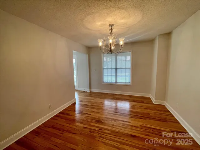 $2,000 | 4827 32nd St Lane Northeast, Hickory, NC 28601