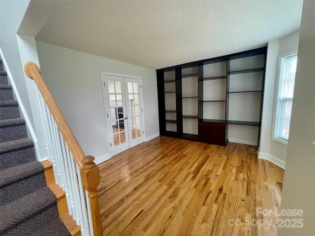 $2,000 | 4827 32nd St Lane Northeast, Hickory, NC 28601