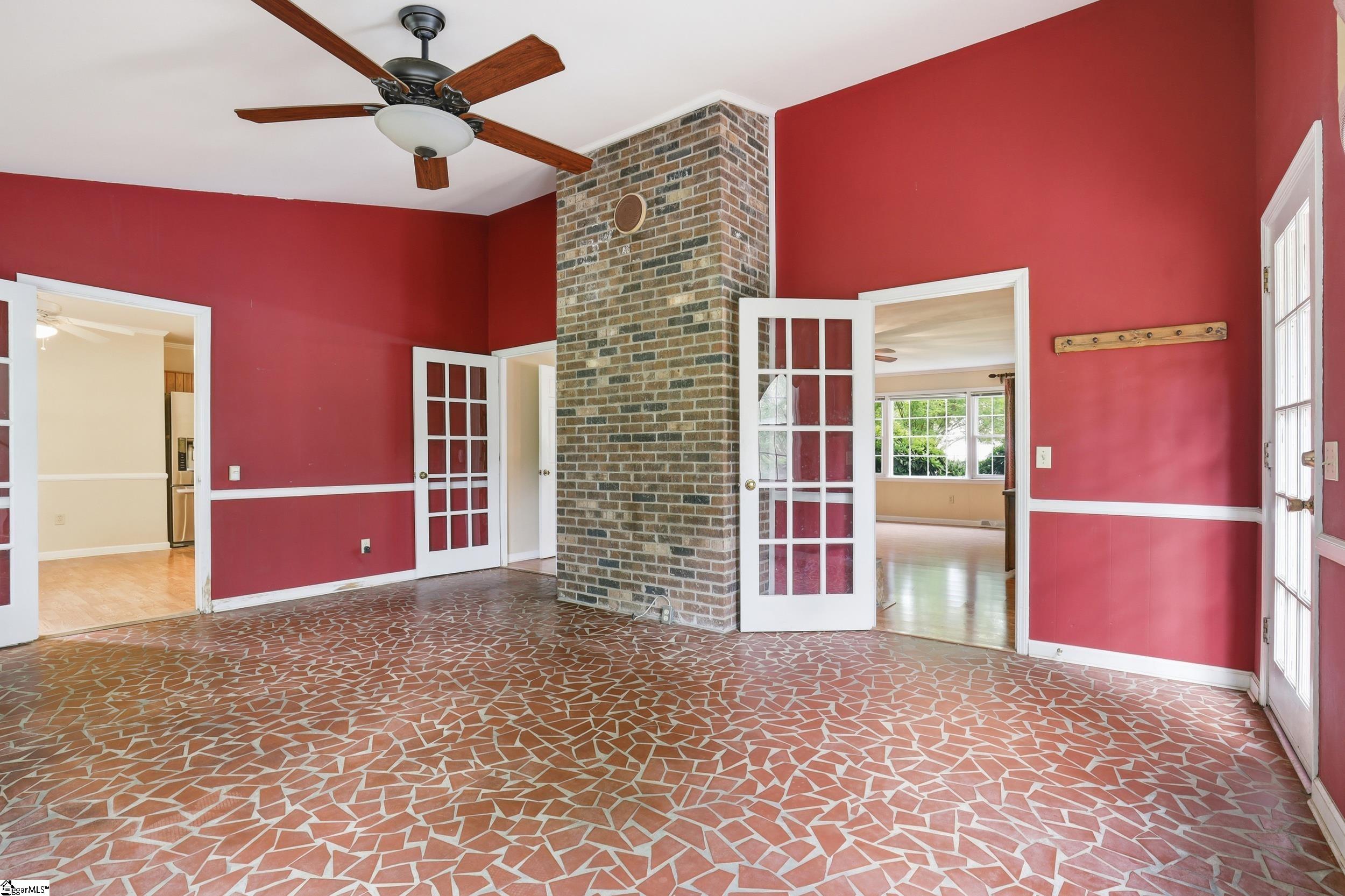 205 Huntington Road Easley, SC 29642 - Photo 5 of 35