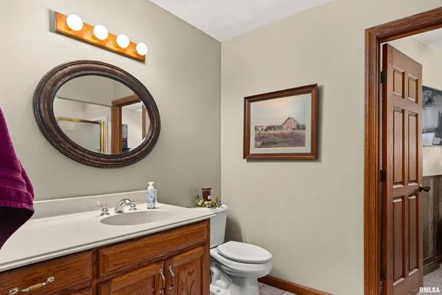 $449,900 | 2110 Highwood Avenue, Pekin, IL 61554