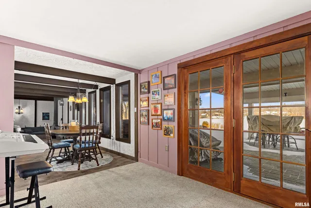 $449,900 | 2110 Highwood Avenue, Pekin, IL 61554