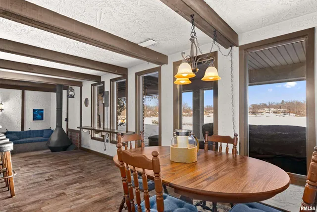 $449,900 | 2110 Highwood Avenue, Pekin, IL 61554