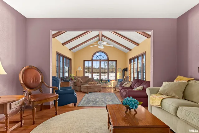 $449,900 | 2110 Highwood Avenue, Pekin, IL 61554