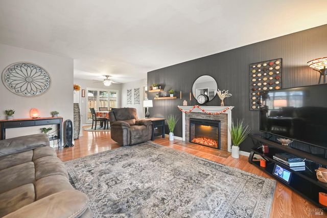 $815,000 | 16004 Via Granada, San Lorenzo, CA 94580