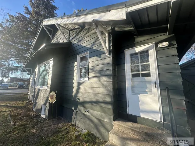 $324,000 | 295 S Boulevard, Idaho Falls, ID 83401