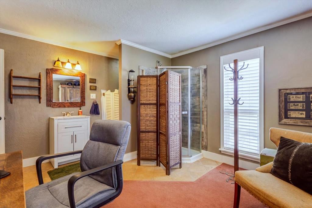 6515 Contrary Creek Road Granbury, TX 76048 - Photo 18 of 39 Gallery Image 18