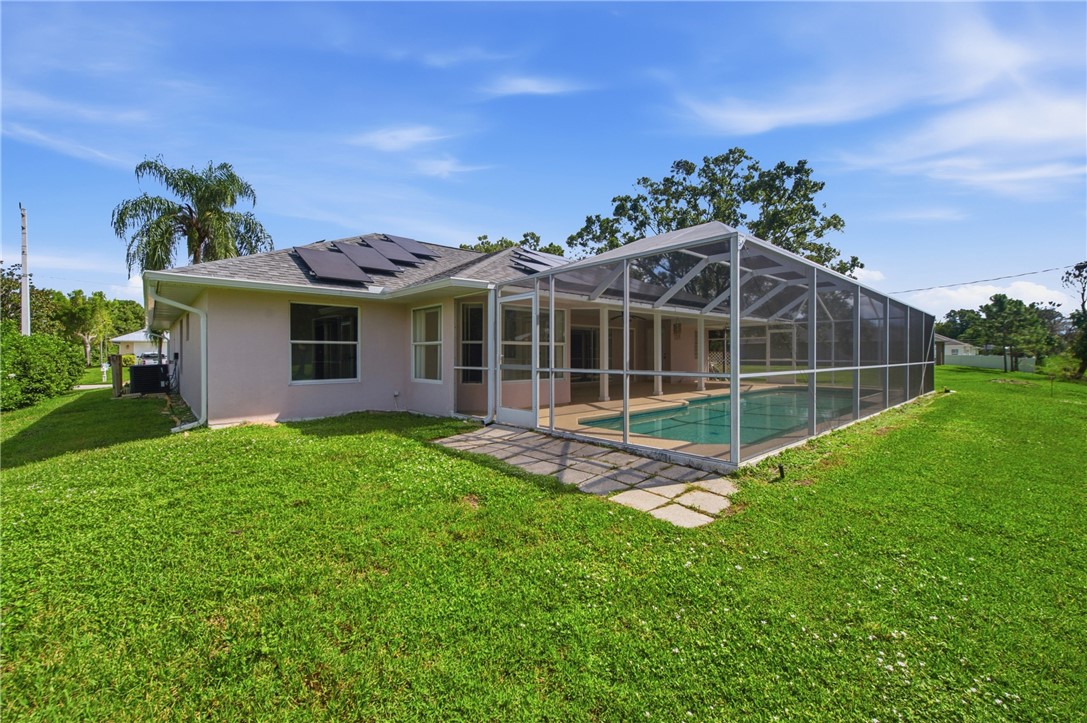 955 Riviera Avenue Sebastian, FL 32958 - Photo 5 of 34 Gallery Image 5