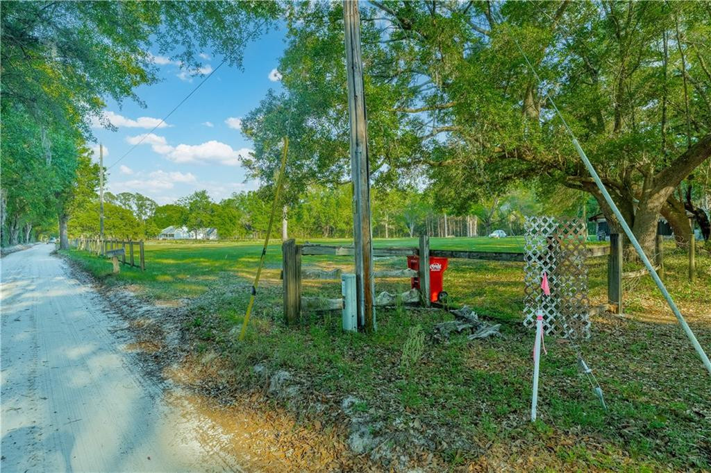 264 Williams Loop Waycross, GA 31503 - Photo 14 of 33