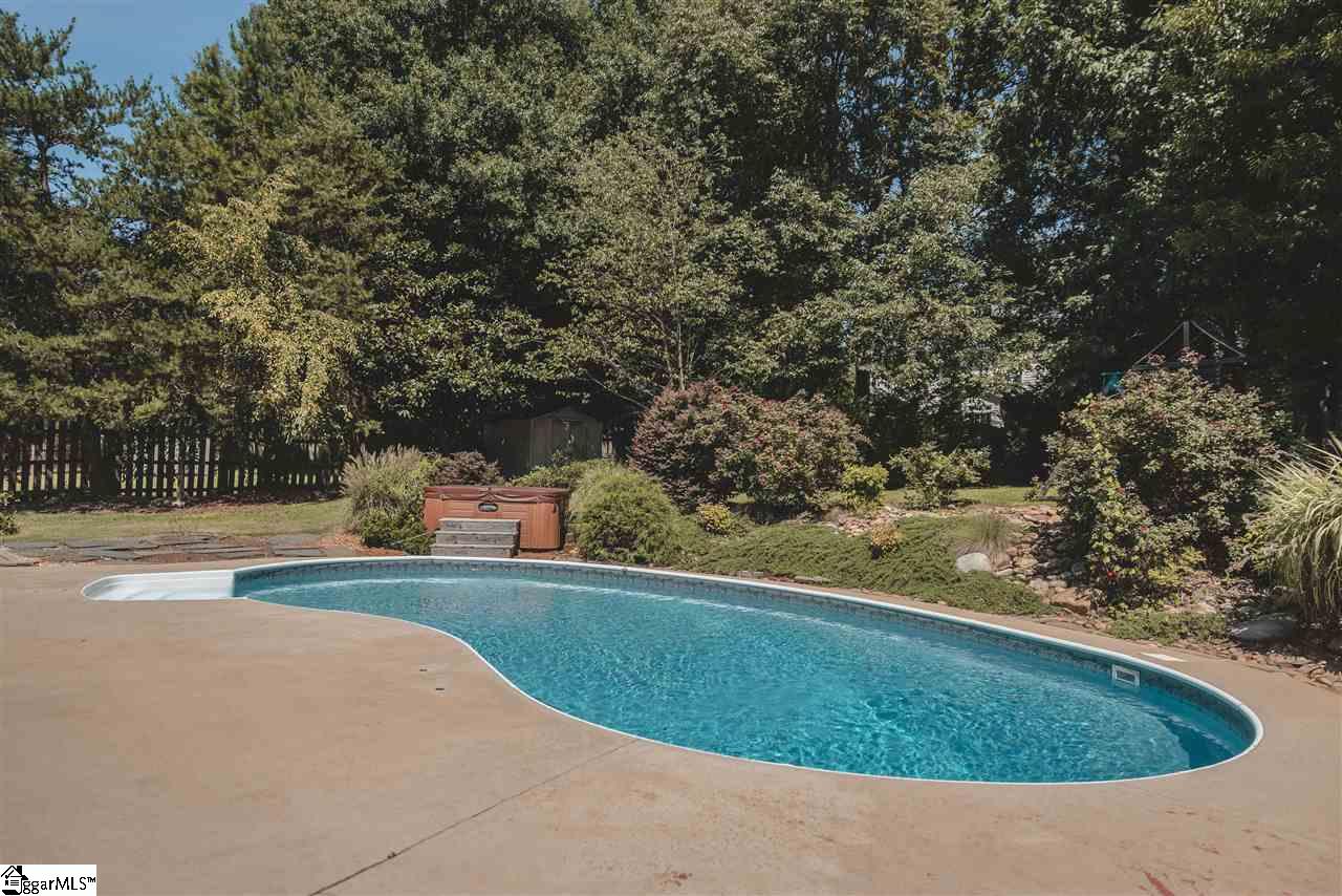 209 Fairfax Road Easley, SC 29642 - Photo 6 of 33 Gallery Image 6