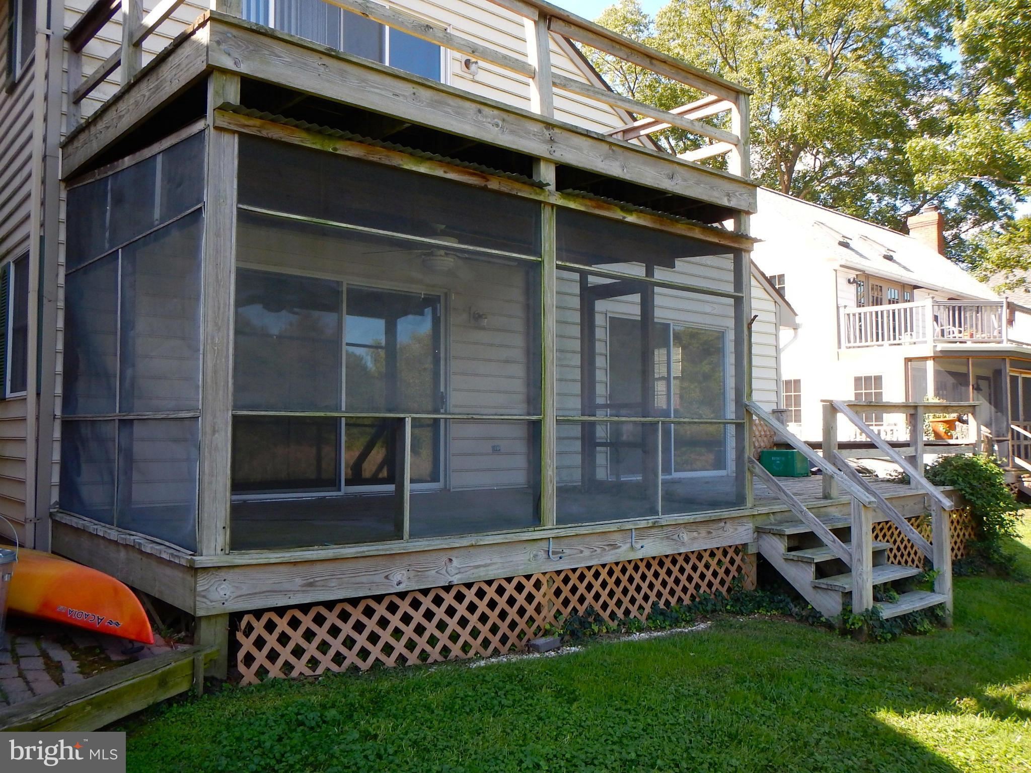 Screened Side of Deck