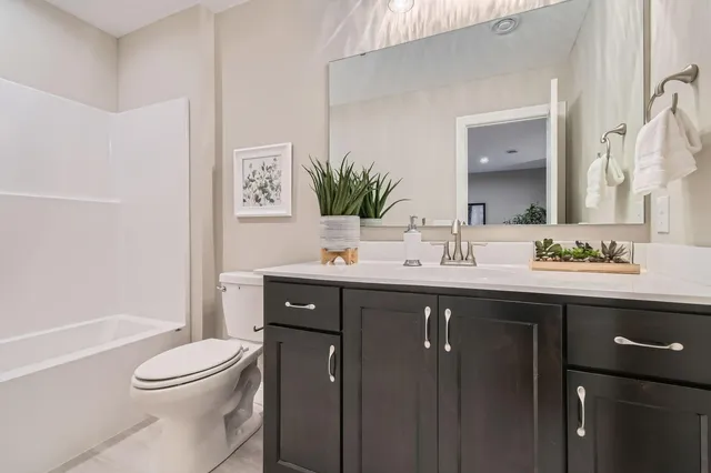 $825,000 | 7317 Agate Trail, Inver Grove Heights, MN 55077