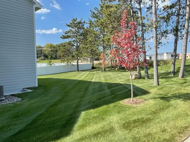 $825,000 | 7317 Agate Trail, Inver Grove Heights, MN 55077