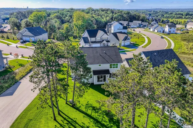 $825,000 | 7317 Agate Trail, Inver Grove Heights, MN 55077