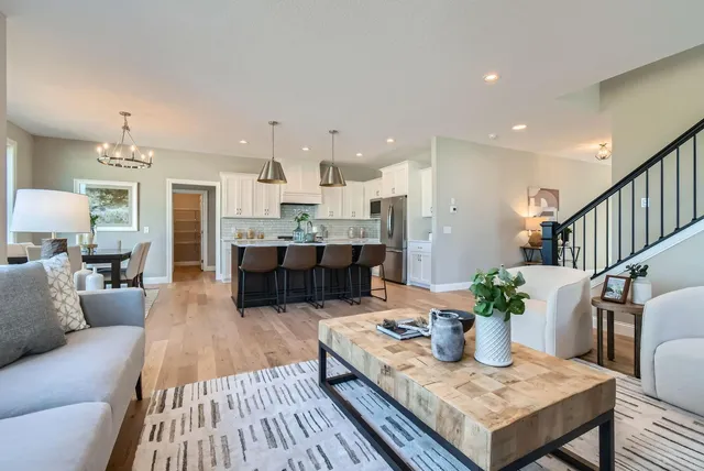 $825,000 | 7317 Agate Trail, Inver Grove Heights, MN 55077