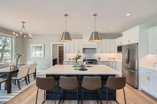 $825,000 | 7317 Agate Trail, Inver Grove Heights, MN 55077