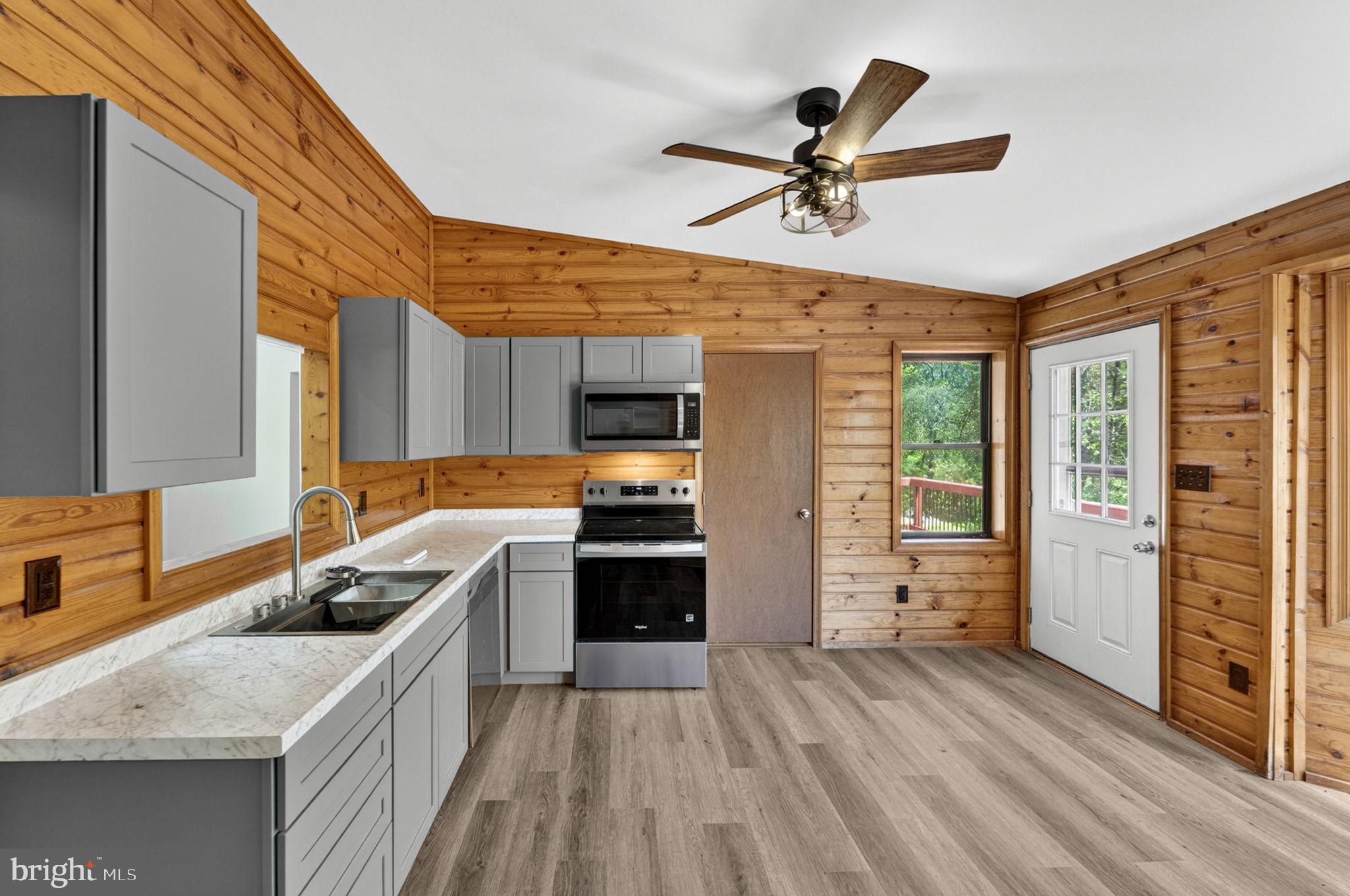 8265 Opal Road Warrenton, VA 20186 - Photo 16 of 70