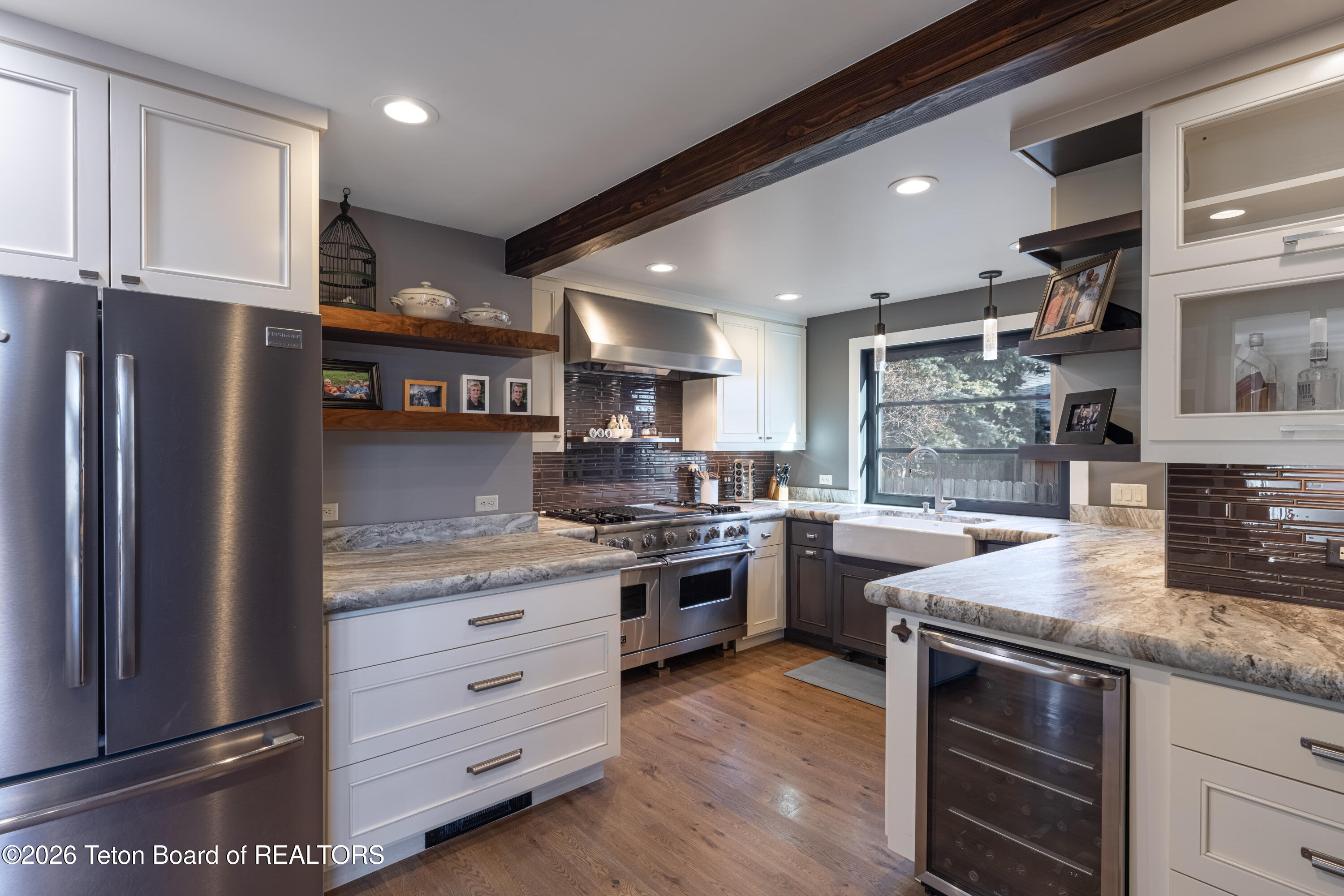 3016 Alpine View Lane Jackson, WY 83001 - Photo 3 of 21 3016AlpineView_JGPhoto-2