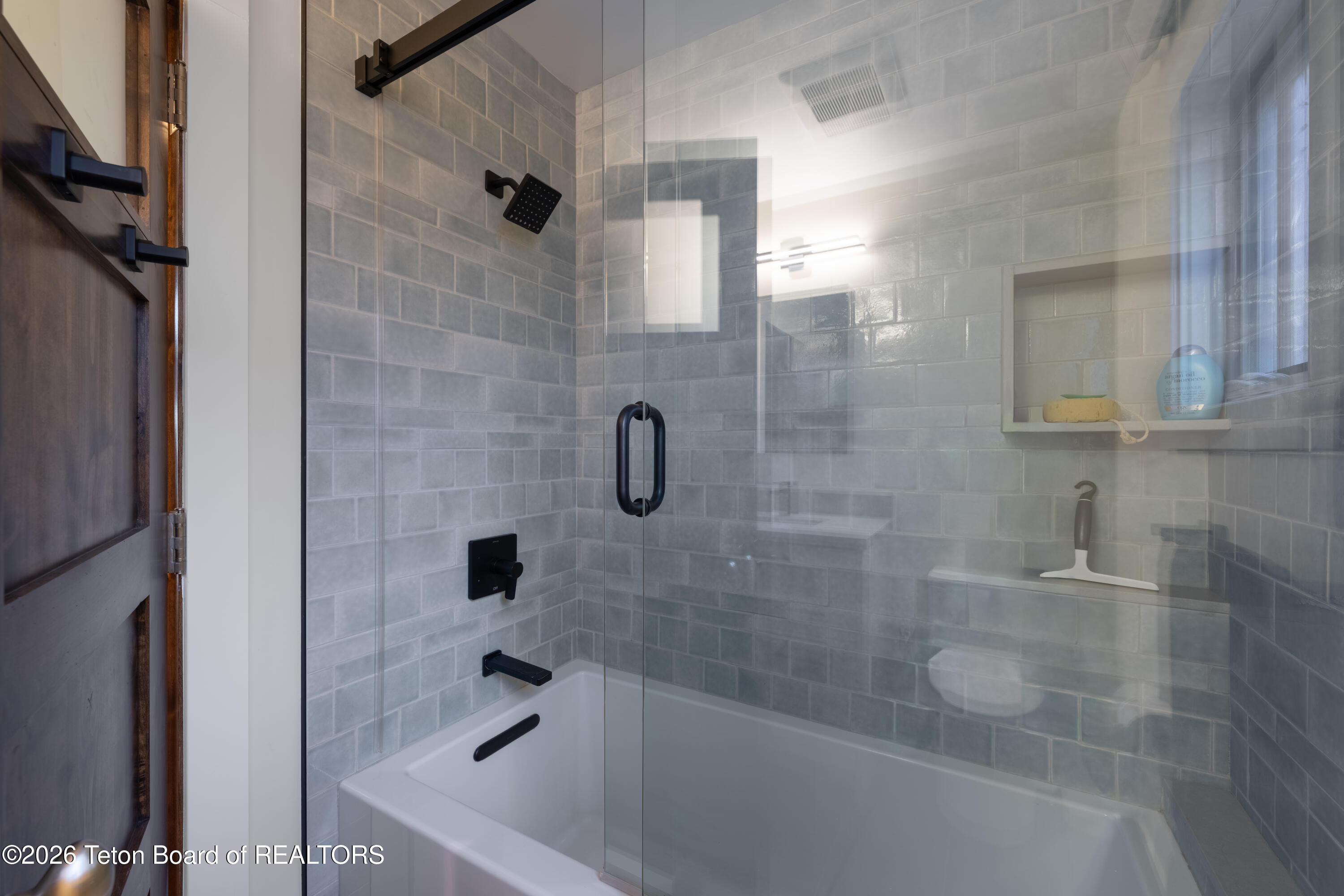 3016 Alpine View Lane Jackson, WY 83001 - Photo 9 of 21 3016AlpineView_JGPhoto-10