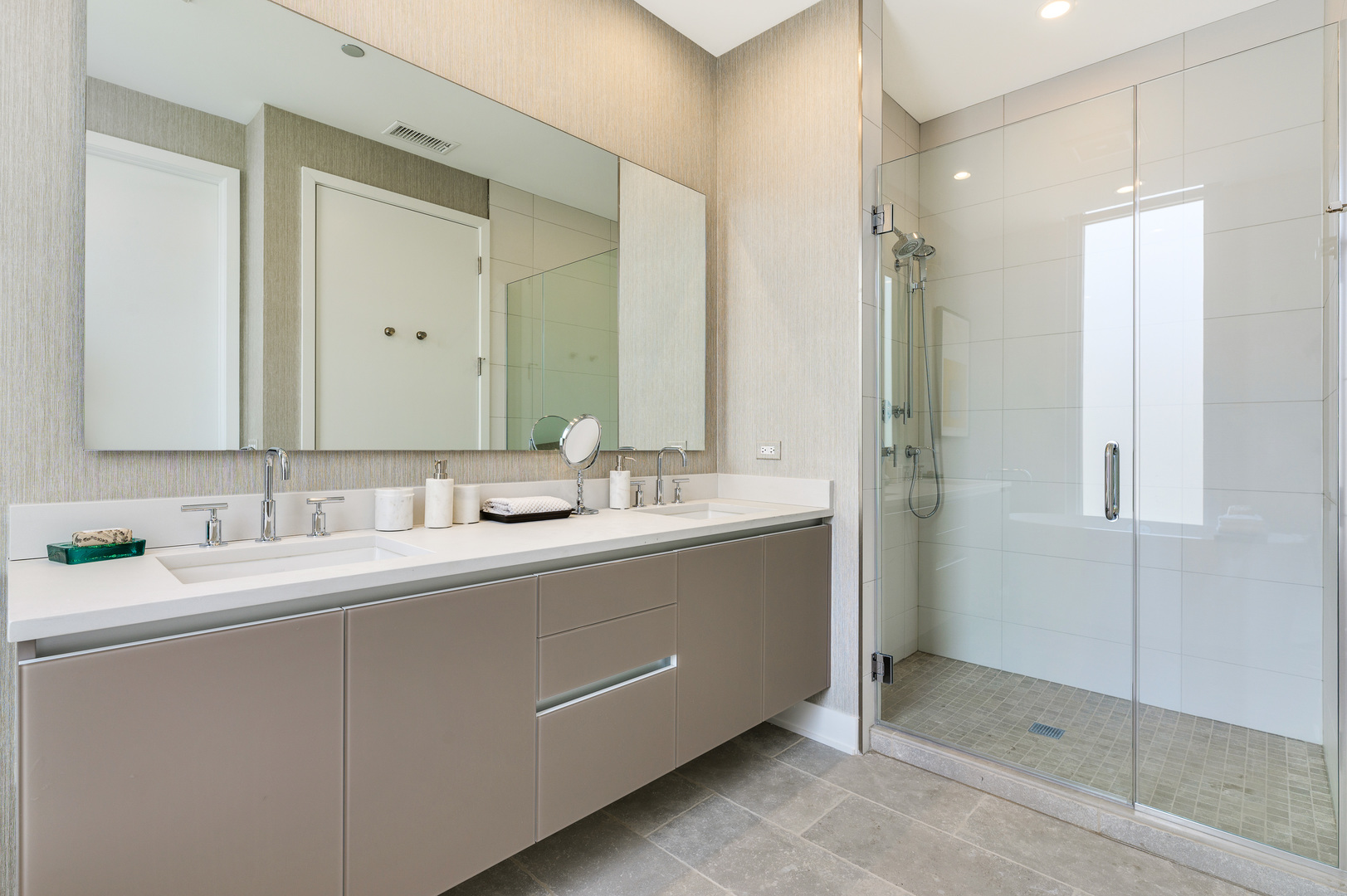 360 West Erie Street, Unit 3A Chicago, IL 60654 - Photo 9 of 16