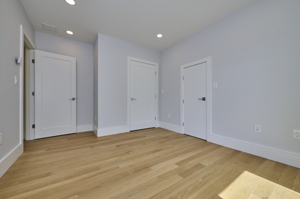 123 Fuller Street, Unit B Brookline, MA 02446 - Photo 30 of 41