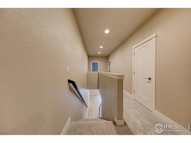 a view of livingroom with furniture