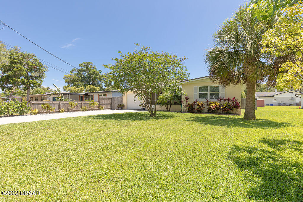 411 McIntosh Road Ormond Beach, FL 32174 - Photo 4 of 34 003A4259