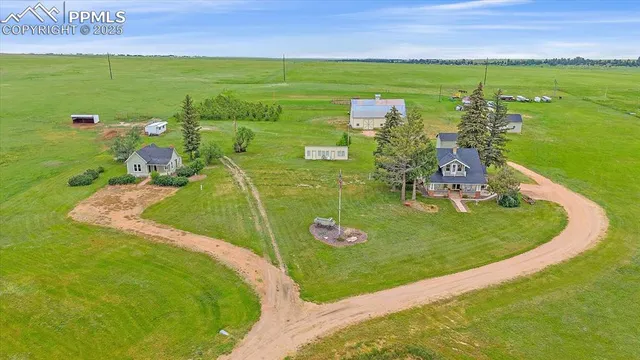 a view of a outdoor space