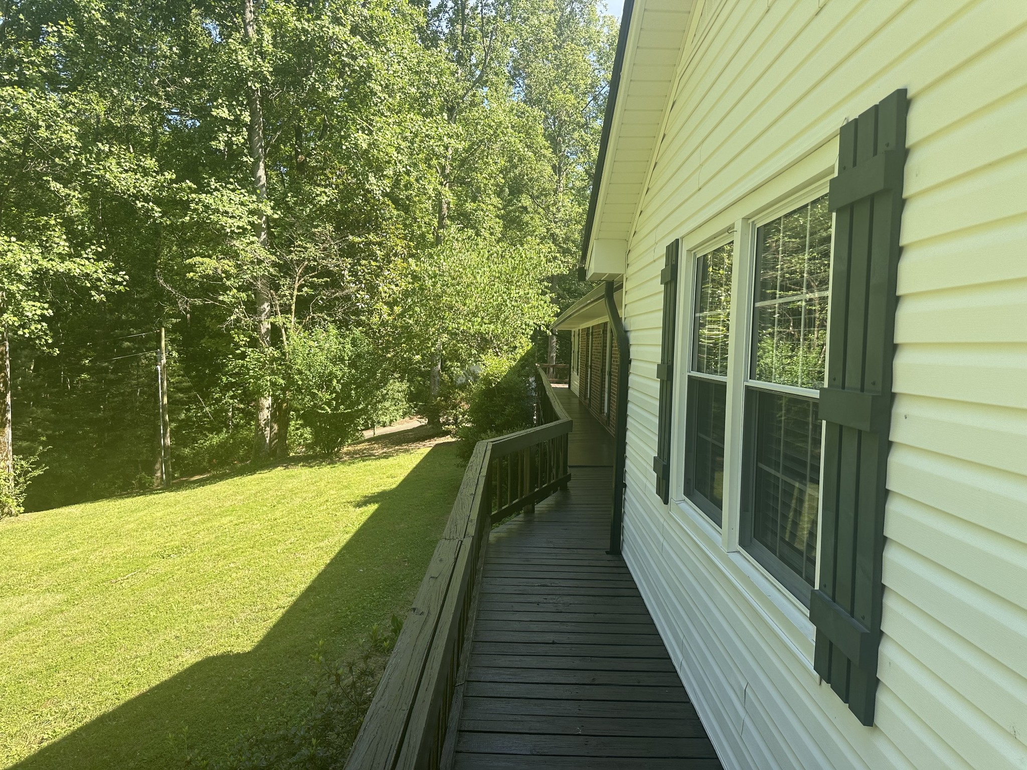 61 Nelson Road Lawrenceburg, TN 38464 - Photo 39 of 55 a view of balcony and yard