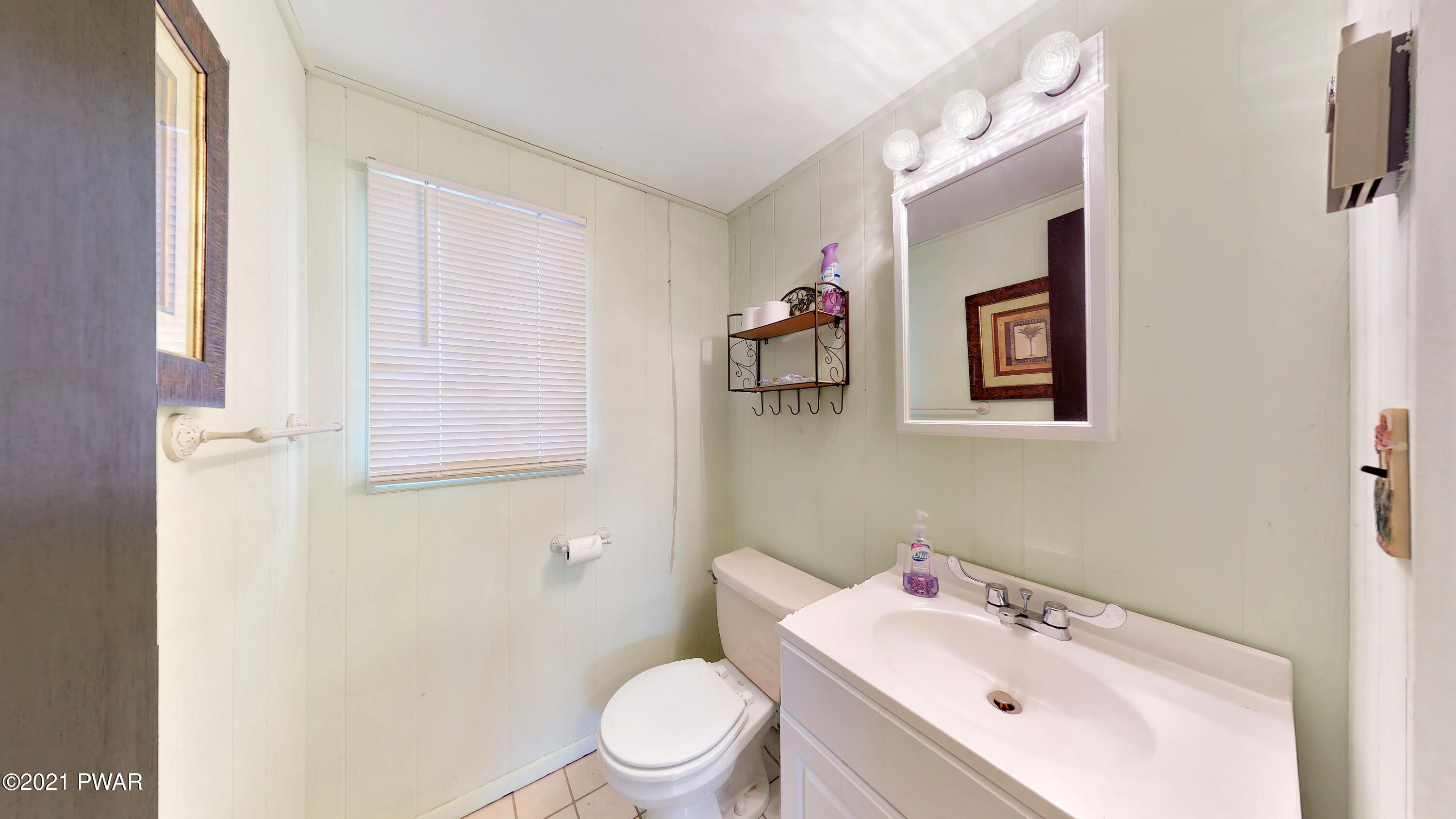 306 Gold Key Road Milford, PA 18337 - Photo 8 of 35