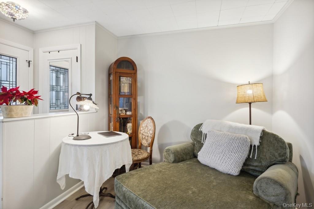 70 South Delrey Road Montauk, NY 11954 - Photo 5 of 22 a living room with furniture and a mirror