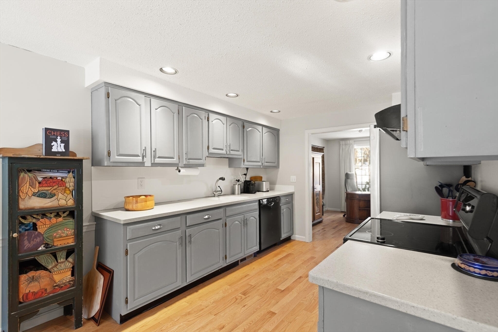 6 Greystone Drive, Unit 6 Middleton, MA 01949 - Photo 11 of 40