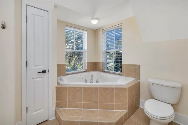 $2,500 | 156 Shady Brook Circle, Unit 301, St. Simons Island, GA 31522