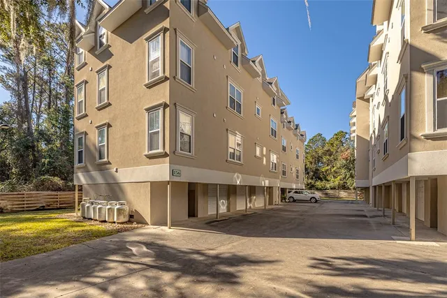 $2,500 | 156 Shady Brook Circle, Unit 301, St. Simons Island, GA 31522