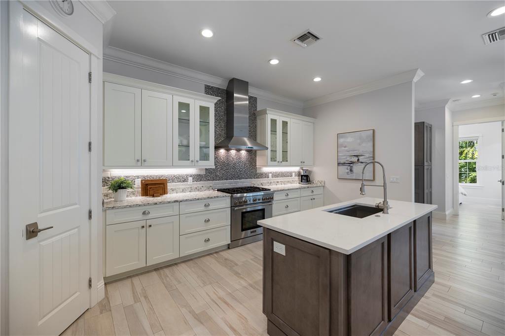 3919 Roberts Point Road Sarasota, FL 34242 - Photo 26 of 47