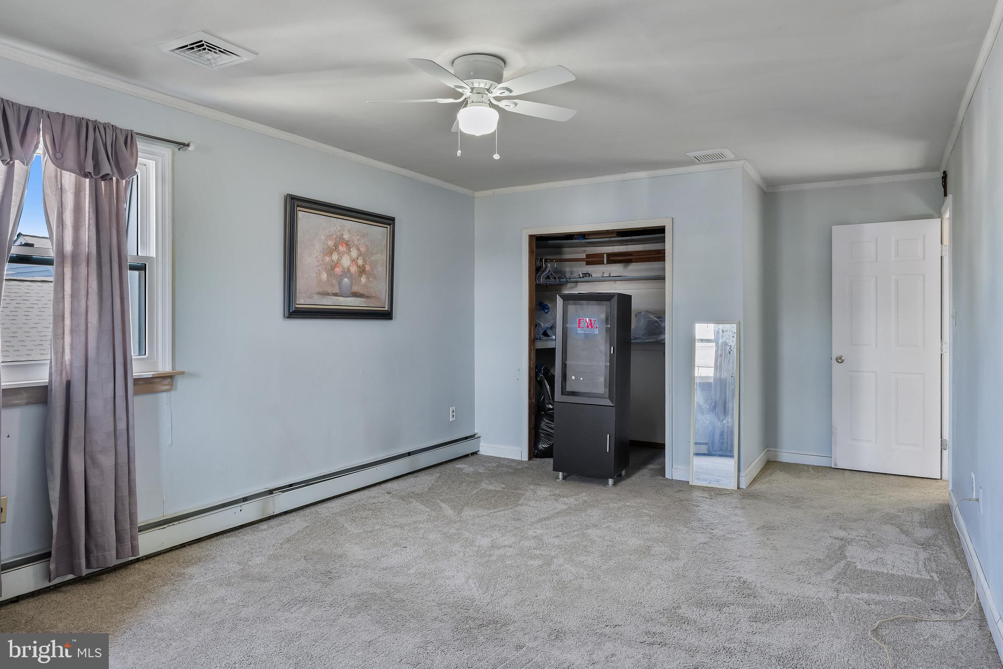 19 South Chestnut Avenue Maple Shade, NJ 08052 - Photo 23 of 31 an empty room with closet and windows