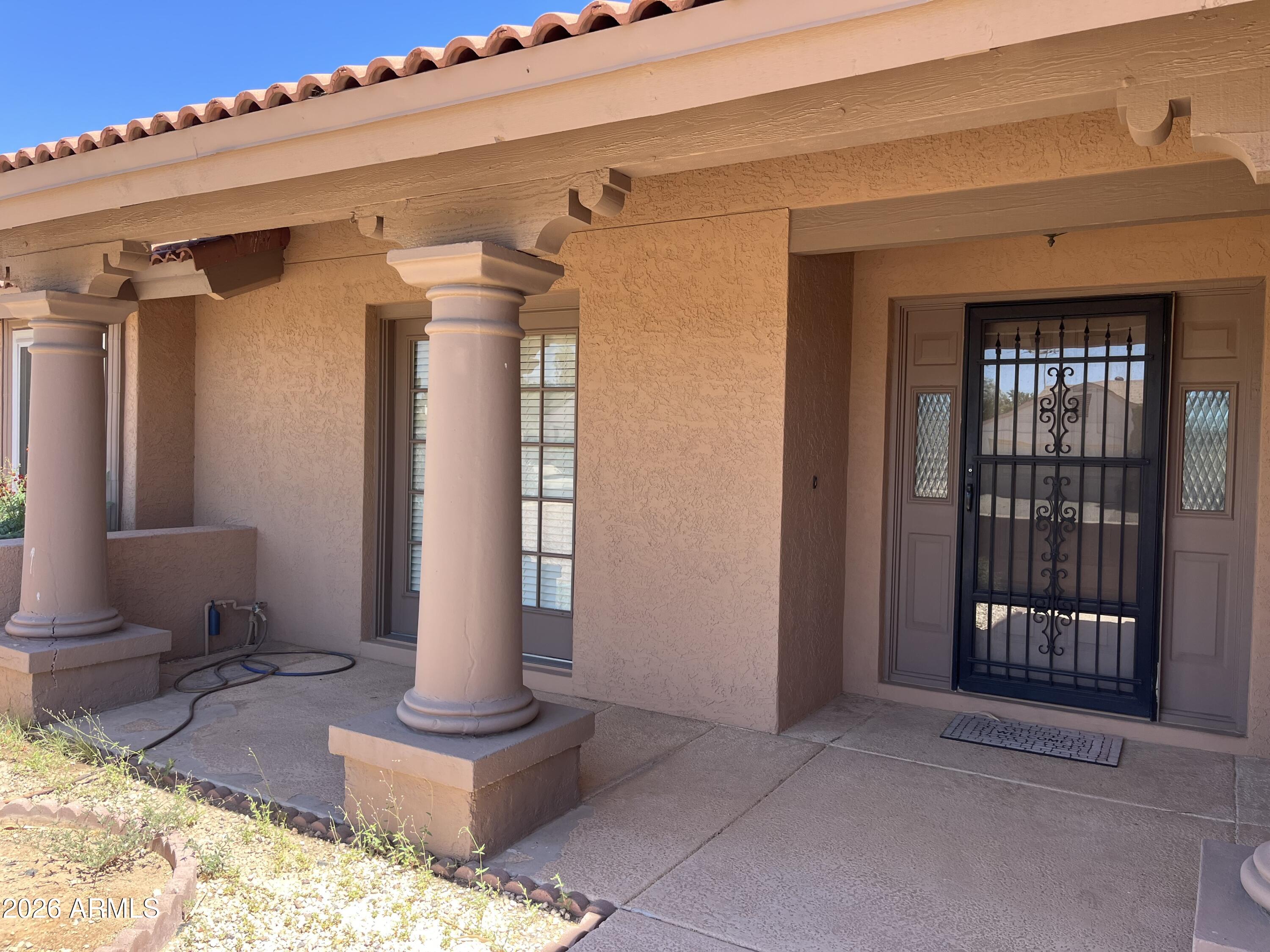 10624 West Griswold Road Peoria, AZ 85345 - Photo 3 of 28
