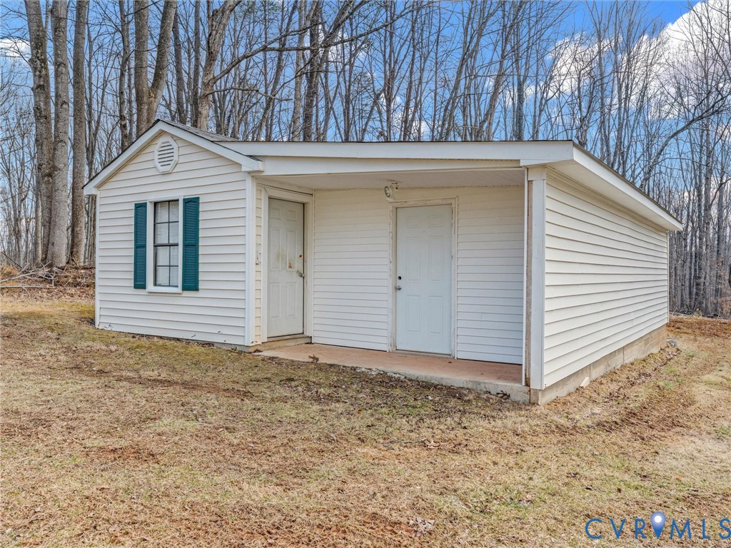 1349 Whispering Road Dillwyn, VA 23936 - Photo 46 of 51