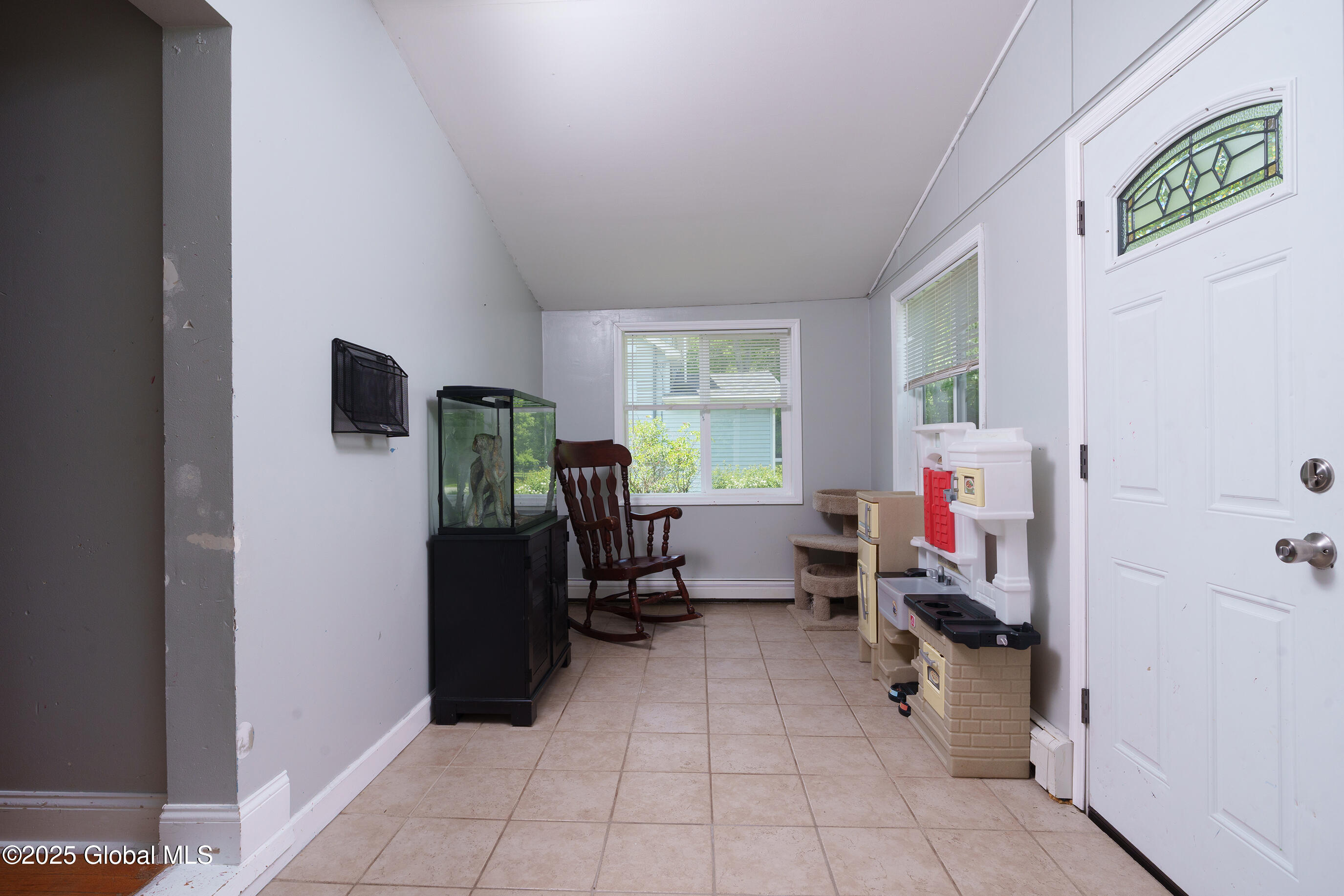 7 Fairfield Road Sand Lake, NY 12018 - Photo 4 of 39 004-7-Fairfield-Road