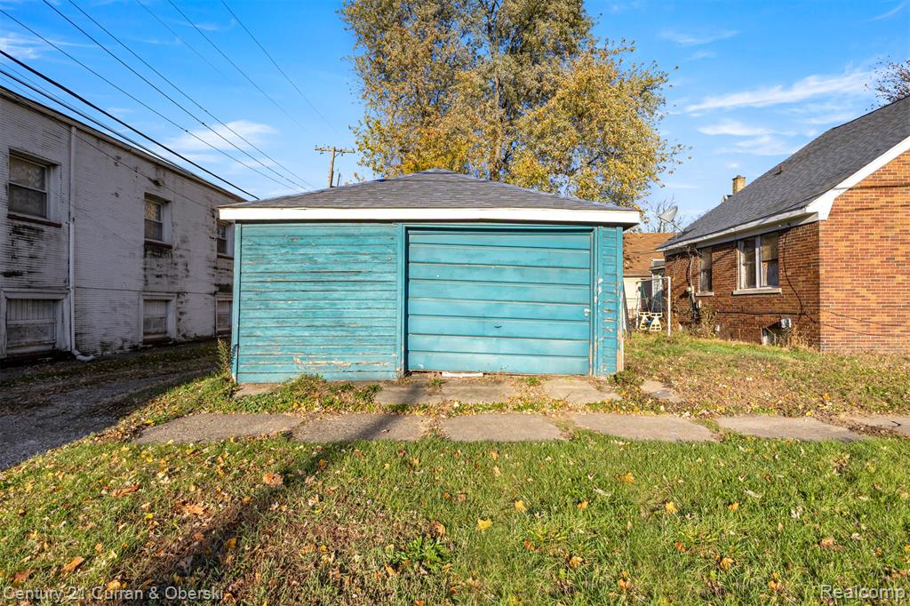 64 East Cicotte Street River Rouge, MI 48218 - Photo 9 of 11