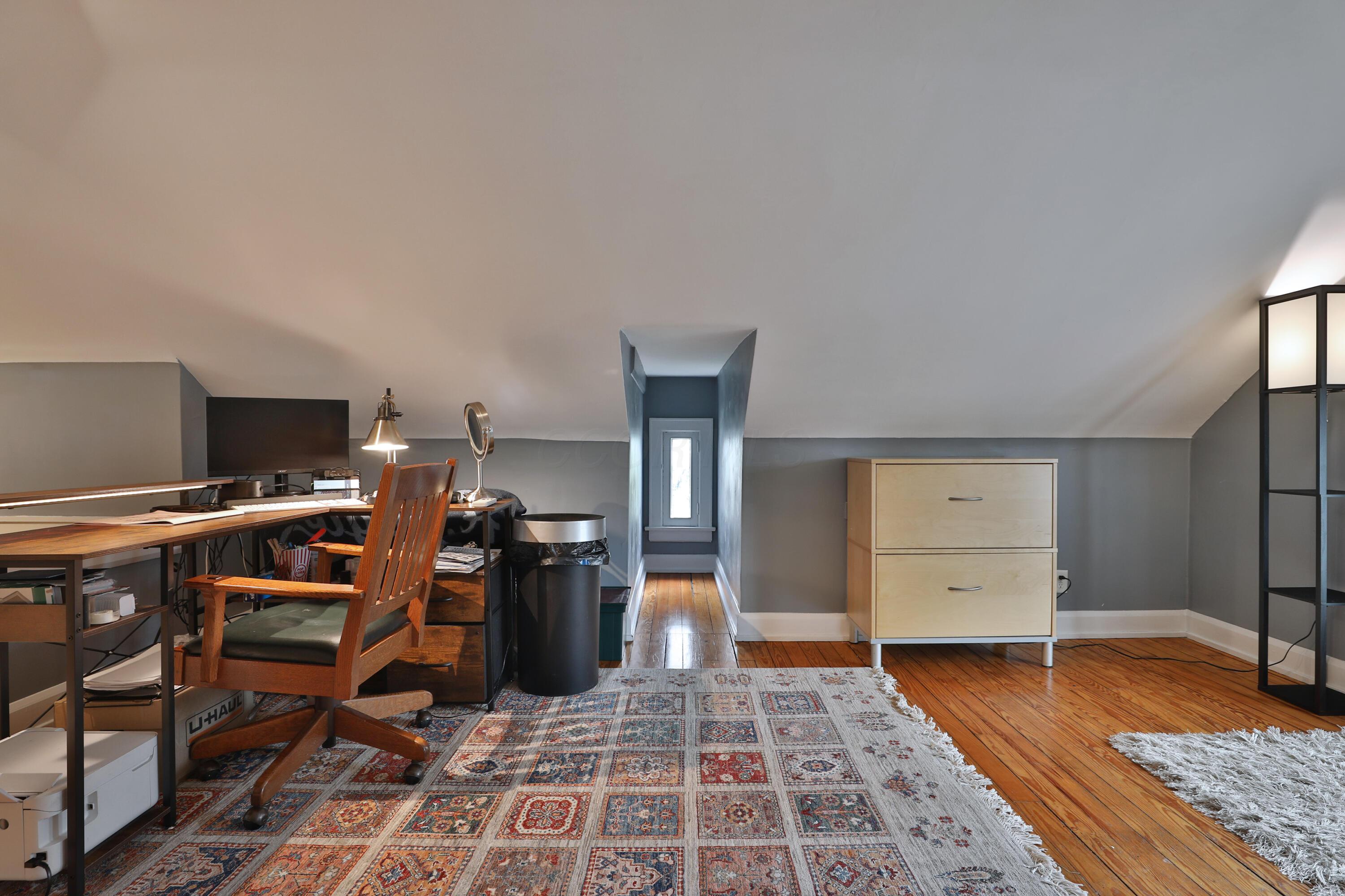 66 South Cassingham Road Bexley, OH 43209 - Photo 43 of 85 3rd Floor Loft