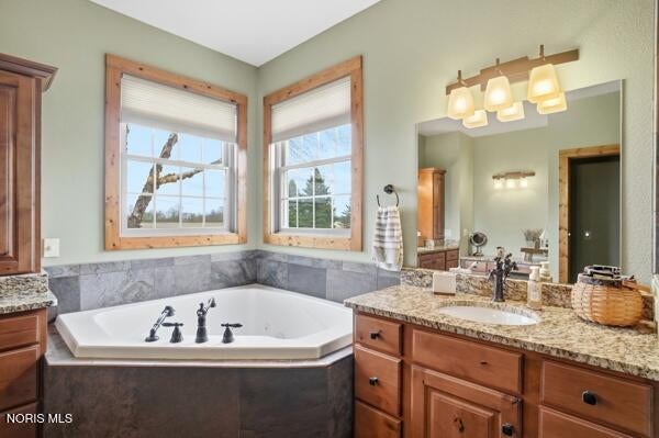 4754 Holt Road Sylvania, OH 43560 - Photo 40 of 91 Primary bathroom
