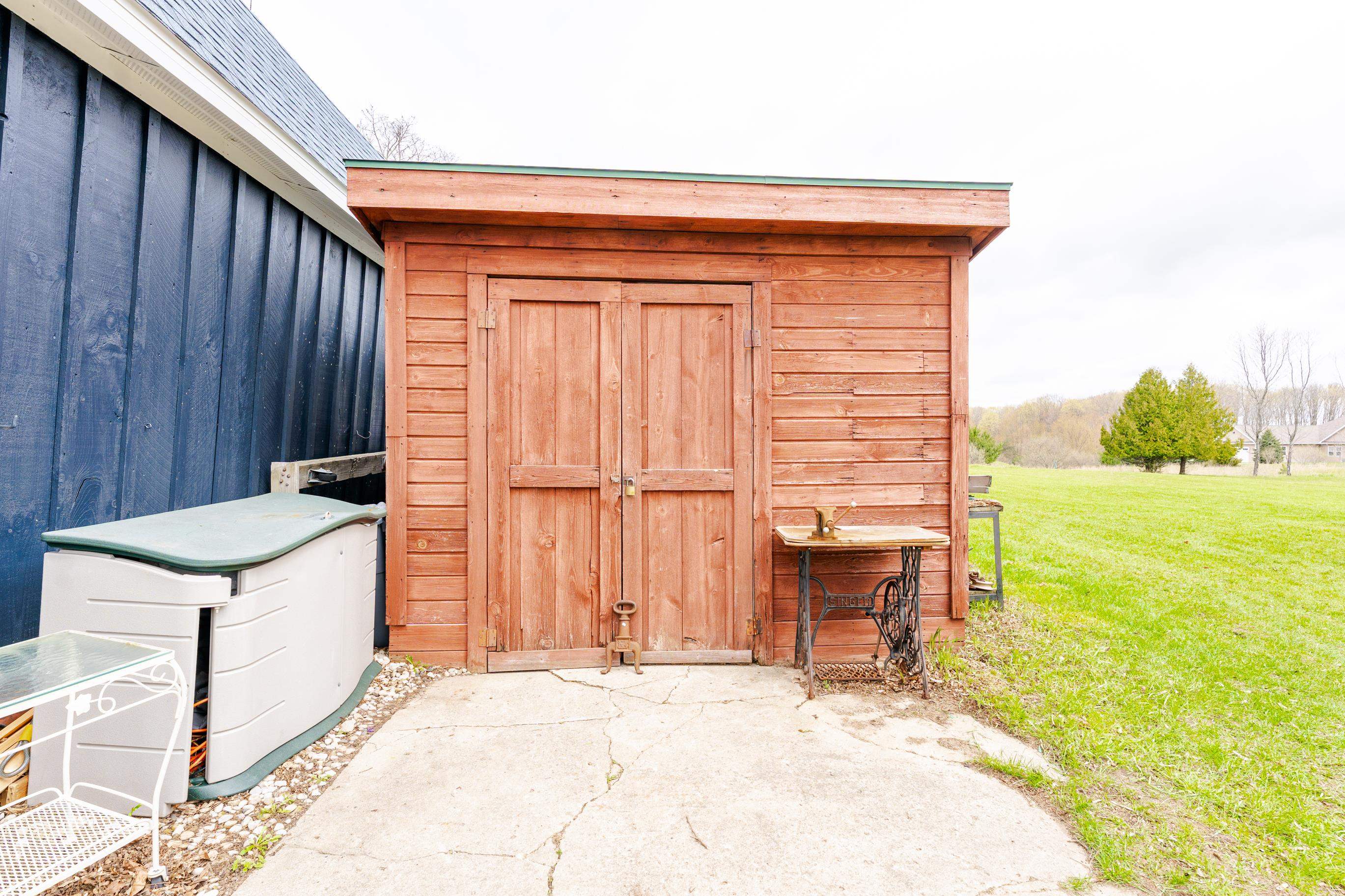 3105 Supply Road Traverse City, MI 49696 - Photo 49 of 70