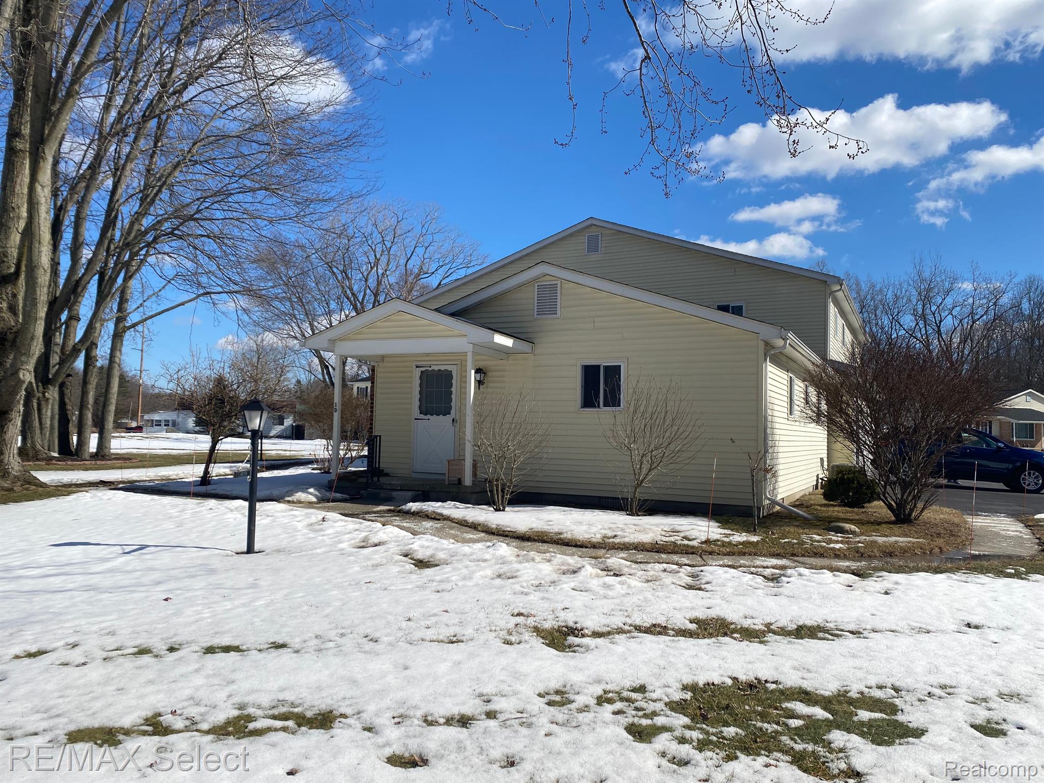 3337 Field Road, Unit 1D Clio, MI 48420 - Photo 3 of 18 Gallery Image 3