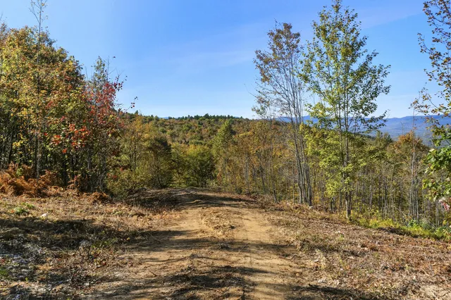 $375,000 | 1 Beech Hill Road, Waterford, ME 04088